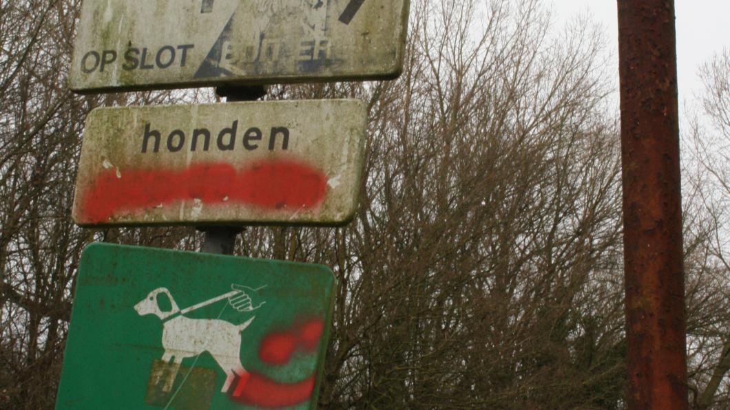 Achterstalling onderhoud op het Hemmeland bordenhemmeland.jpg