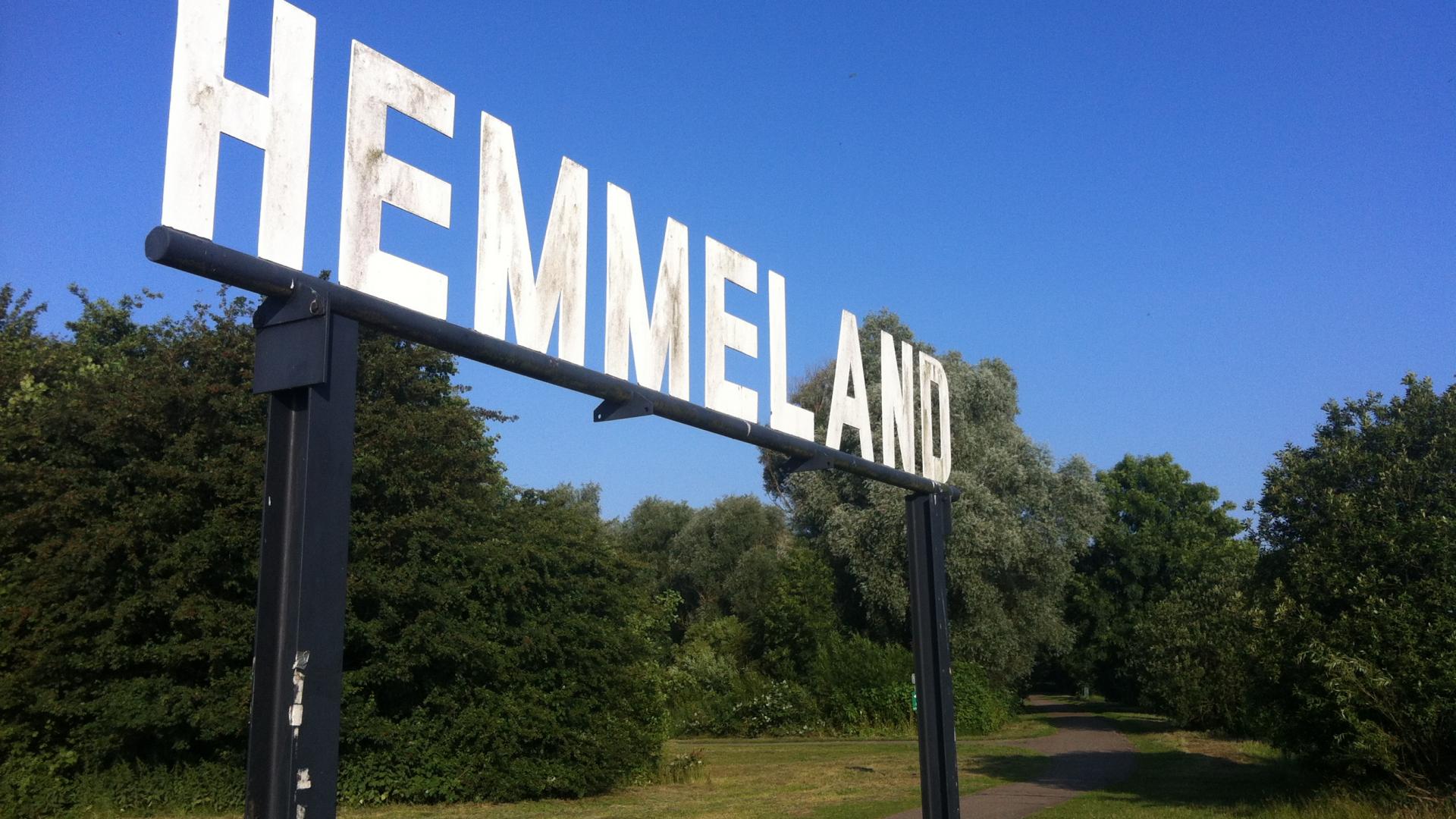 Sign_of_Hemmeland,_Monnickendam_The_Netherlands.JPG